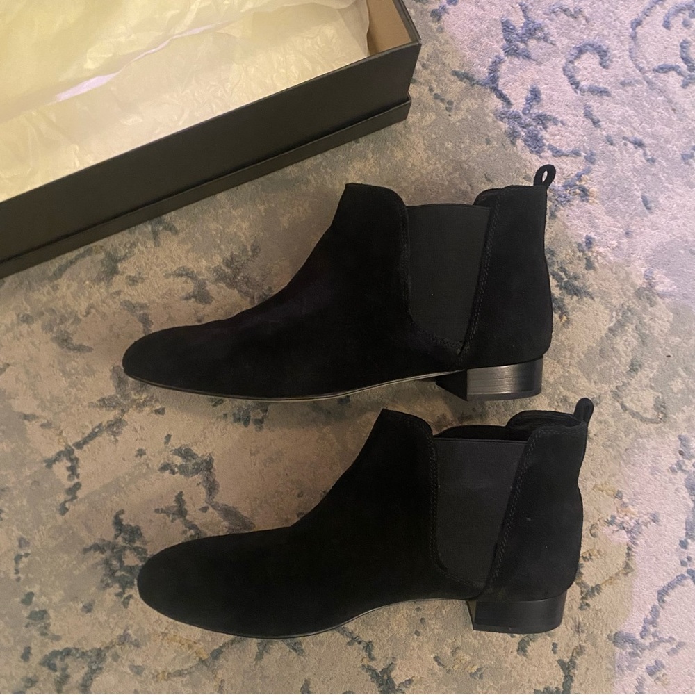 Jcrew pull on suede booties with box